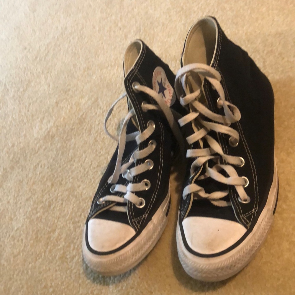 Used Black Converse All Stars 6.5